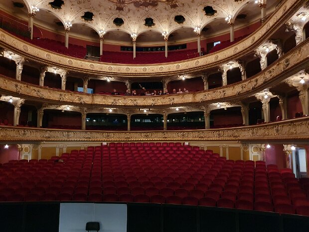 Opernhaus Zürich Fotograf: Rolf Knecht