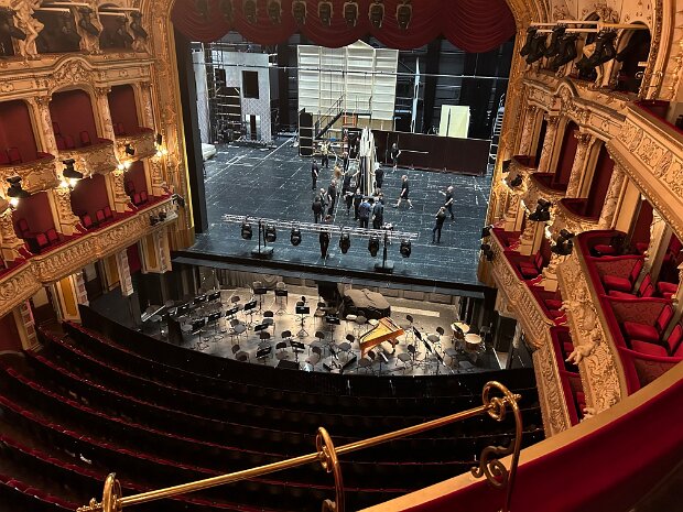 Opernhaus Zürich Fotograf: Horst Bruchertseifer